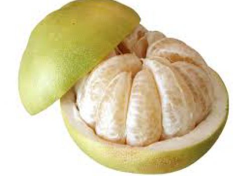 Cách chữa tàn nhang với vỏ bưởi.